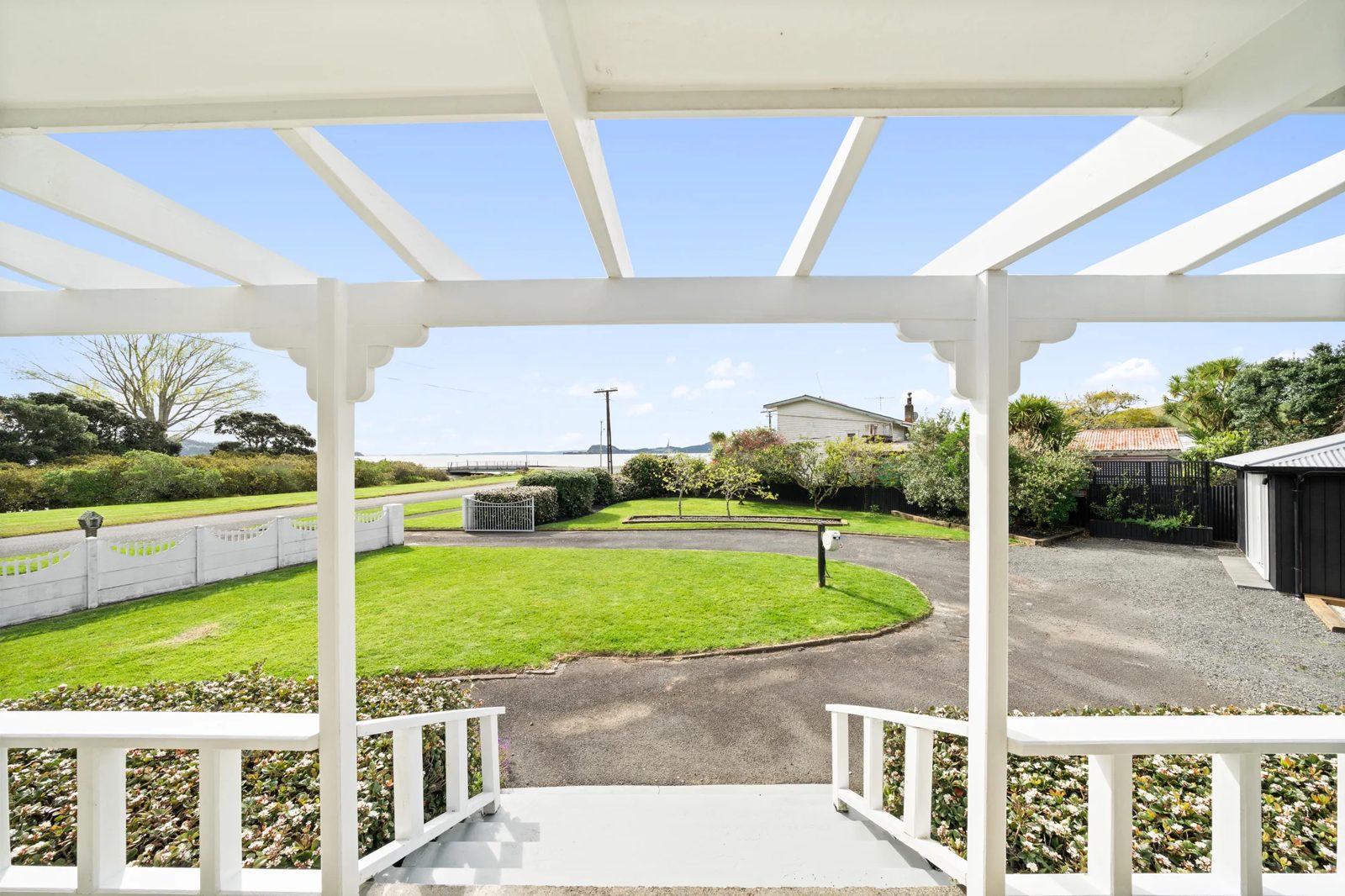 6 Ferndale Drive, Kawakawa Bay, photo 7