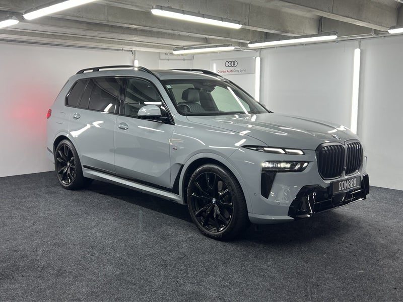 2023 BMW X7