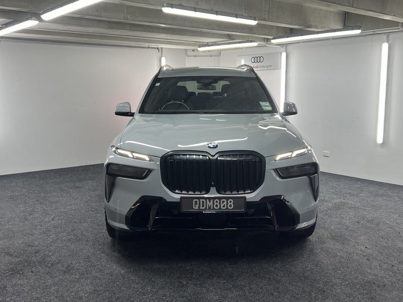 2023 BMW X7, photo 2