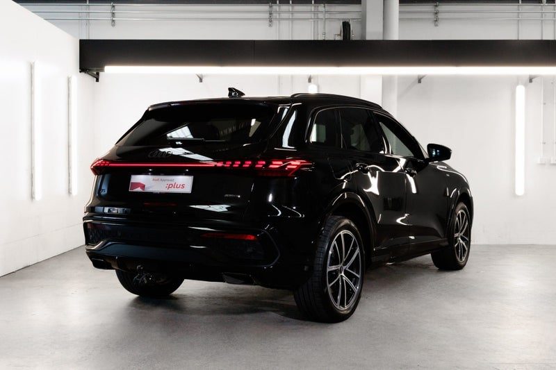 2025 Audi Q5 SUV TFSI quattro S tronic 1, photo 2