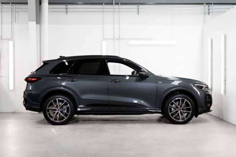 2026 Audi Q5 SUV TFSI quattro S tronic 1, photo 3