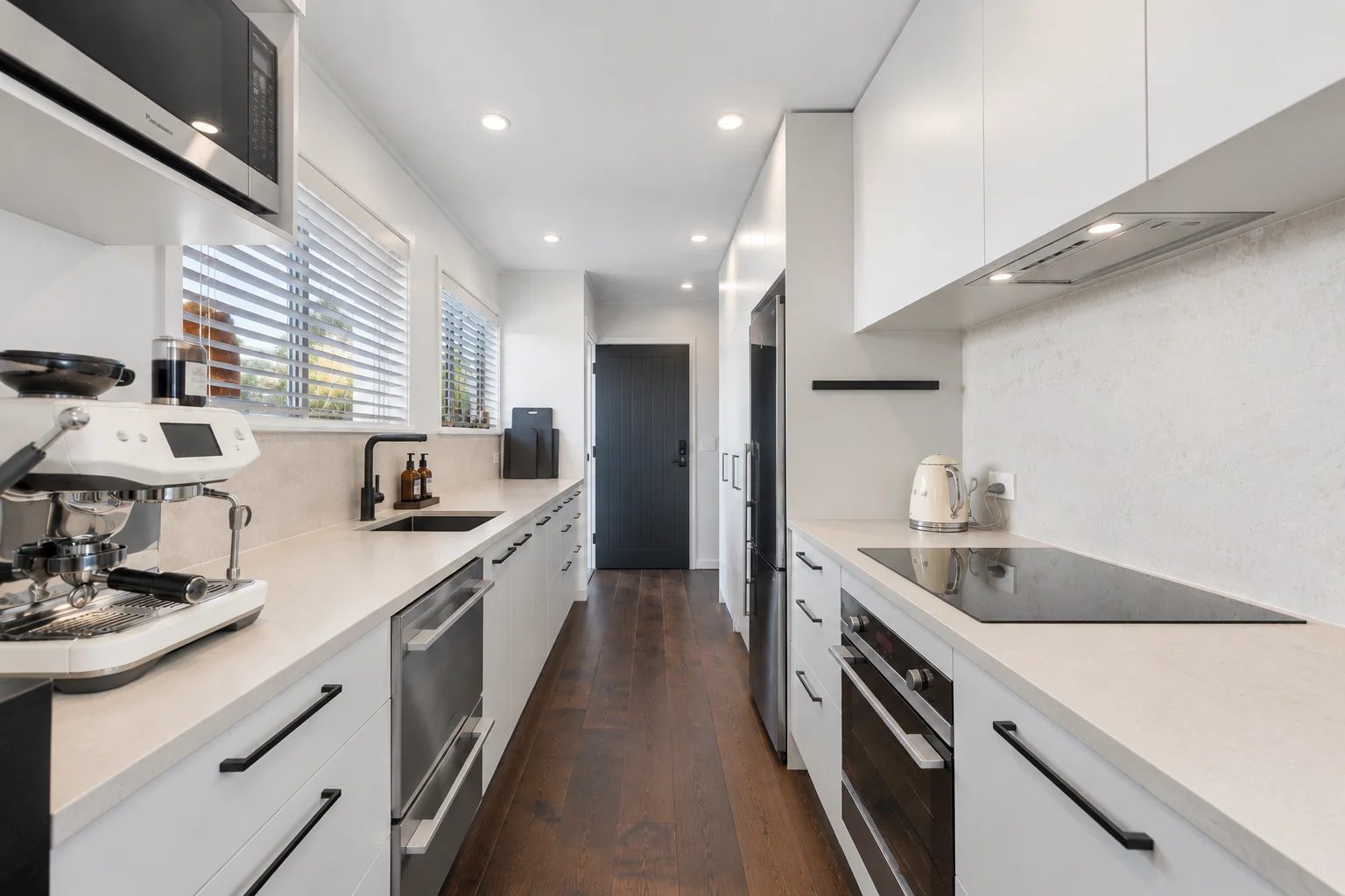 17 Ridgemount Rise, Mangere Bridge, photo 6