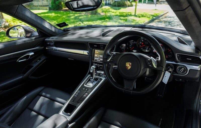 2014 Porsche 911 Carrera 4, photo 3