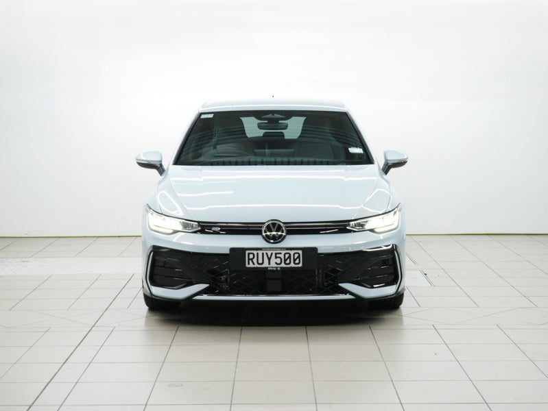 2026 Volkswagen Golf R-Line, photo 2
