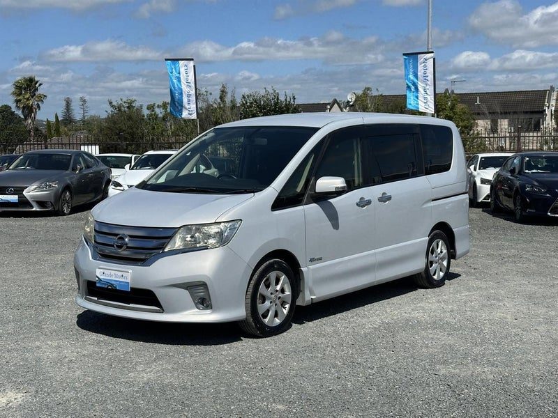 2012 Nissan Serena Hybrid, photo 3