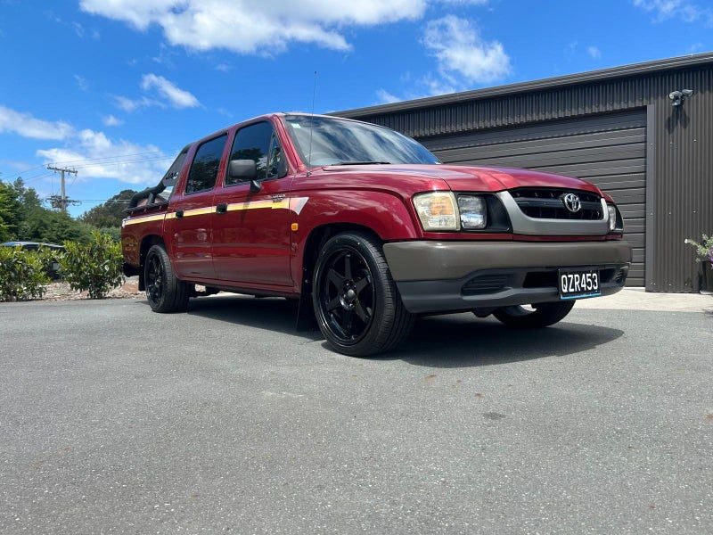 2001 Toyota Hilux 3.0D 2WD D/C 5 M