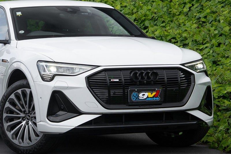 2022 Audi e-tron 55 S - Line, photo 2