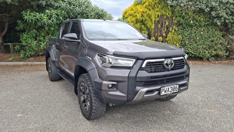 2023 Toyota Hilux SR 5 Cruiser