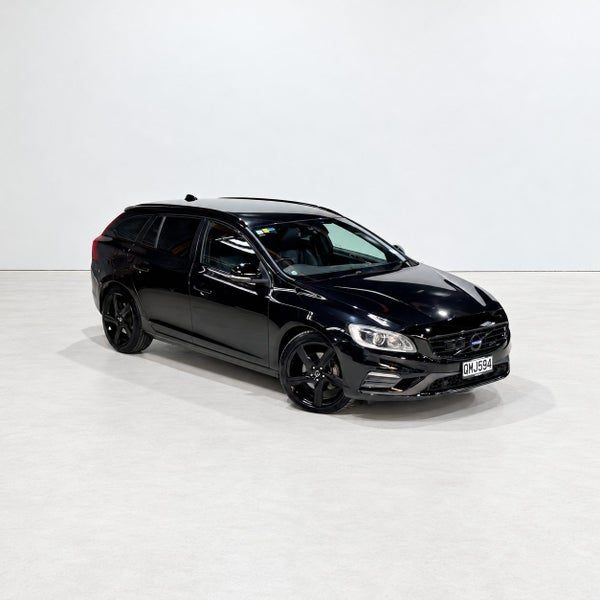 2014 Volvo V60 3.0 T6 R-Design All-Black