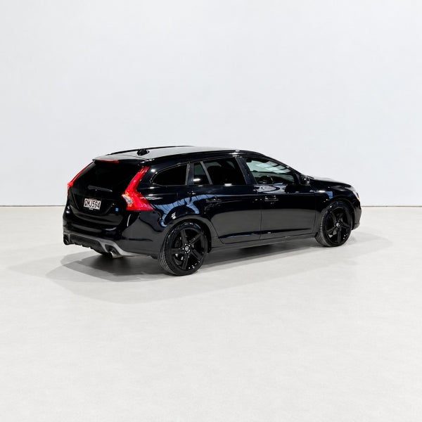 2014 Volvo V60 3.0 T6 R-Design All-Black, photo 2