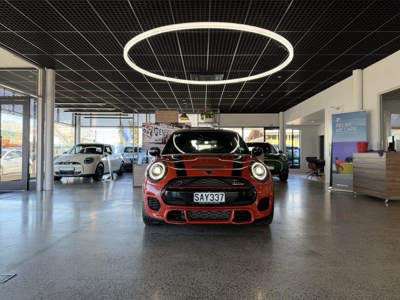 2020 MINI Cooper JCW Hatch, photo 2