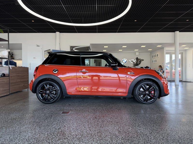 2020 MINI Cooper JCW Hatch, photo 3