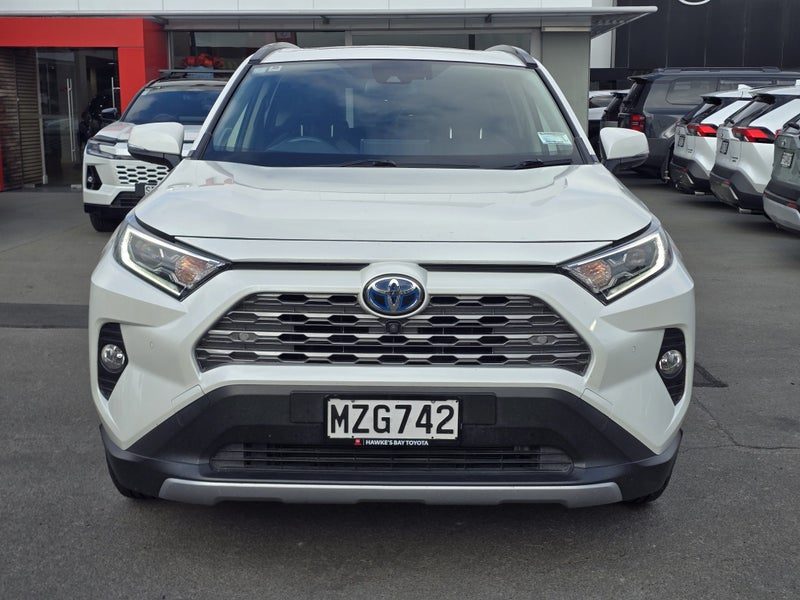 2020 Toyota RAV4 Limited, photo 2