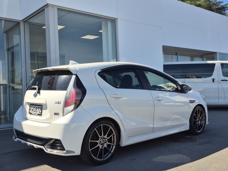 2015 Toyota Aqua GS 1.5P HYBRID Auo, photo 3