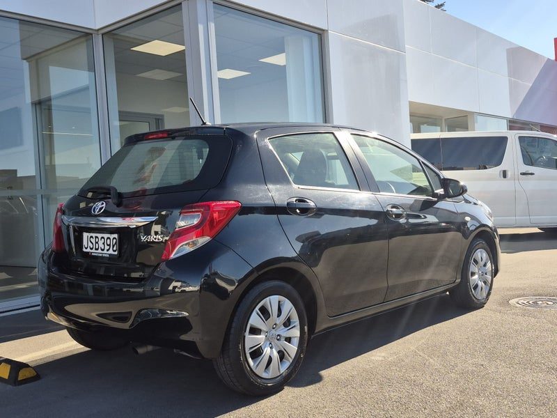 2016 Toyota Yaris GX 1.3P Auto, photo 3