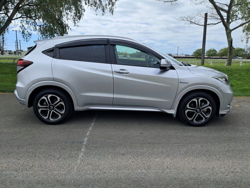 2014 Honda Vezel, photo 2
