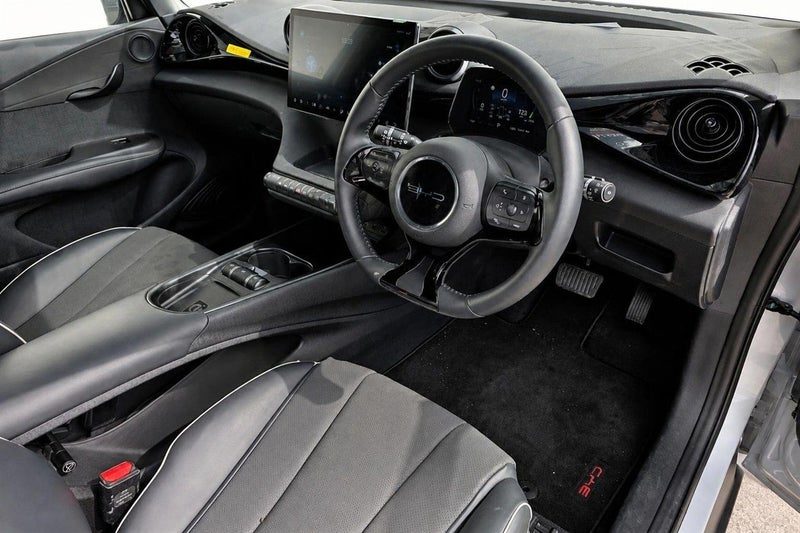 2024 BYD Dolphin Premium **EXTENDED RANGE MODEL**, photo 2