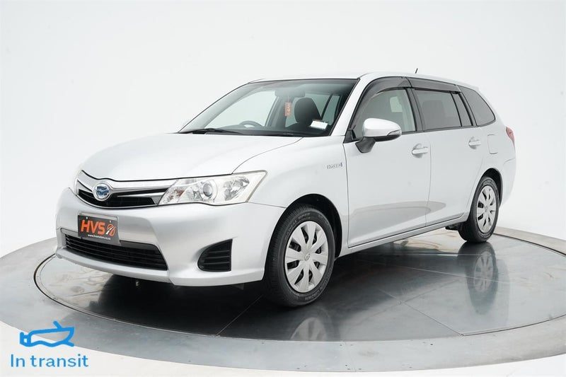 2014 Toyota Corolla Fielder Hybrid G, photo 3