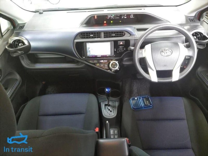 2015 Toyota Aqua Hybrid Facelift S Spec, photo 3