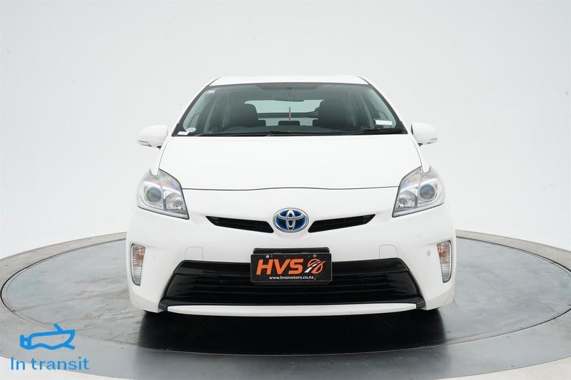 2013 Toyota Prius Hybrid S, photo 2