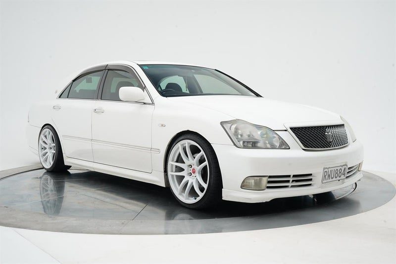 2005 Toyota Crown ATHLETE