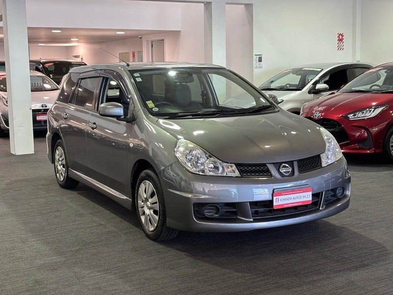 2017 Nissan Wingroad 15S / LOW KM!!, photo 2