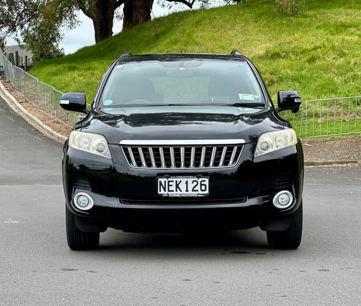 2009 Toyota Vanguard, photo 2