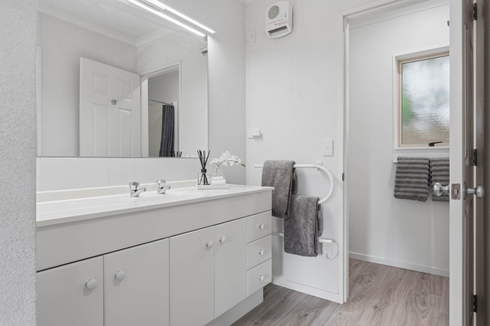 17 Cellarmans Street, Te Atatu Peninsula, photo 12