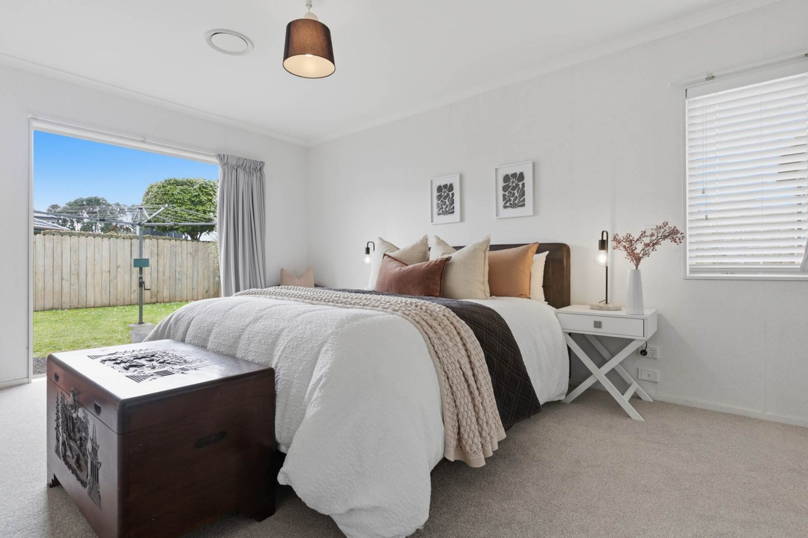 17 Cellarmans Street, Te Atatu Peninsula, photo 5