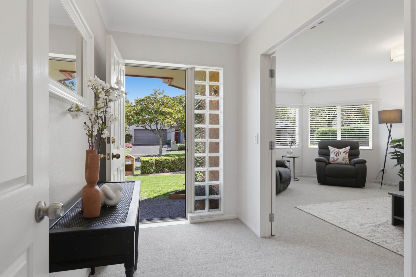 17 Cellarmans Street, Te Atatu Peninsula, photo 6