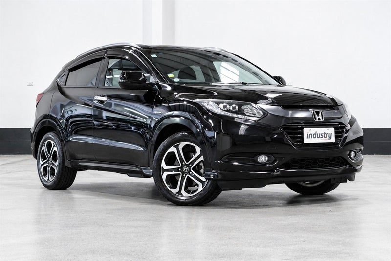 2015 Honda Vezel Hybrid Z - Low Kms!