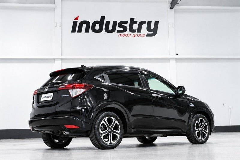 2015 Honda Vezel Hybrid Z - Low Kms!, photo 3