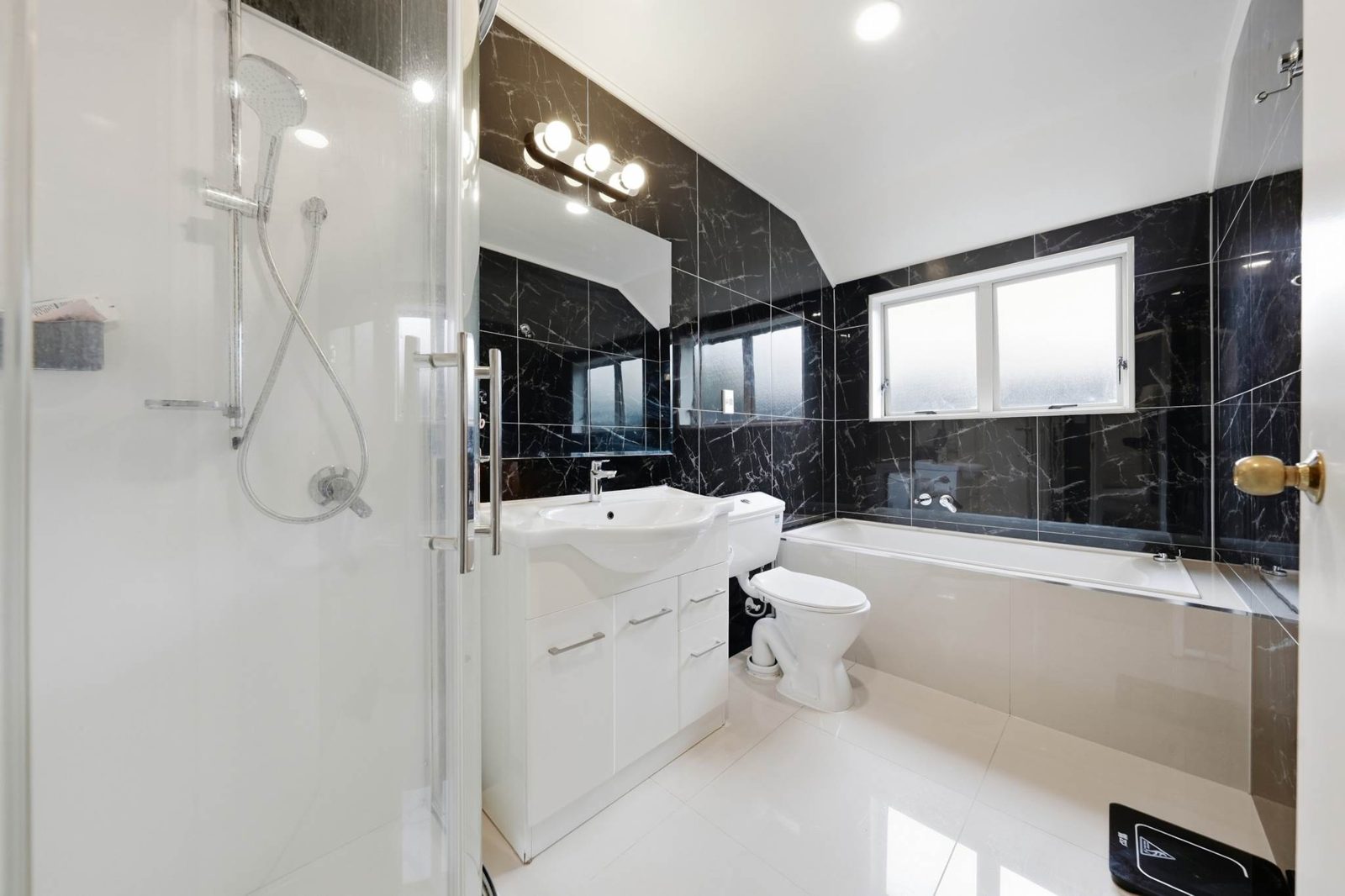 1/10 Fencotie Place, Northpark, photo 9