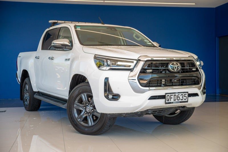 2023 Toyota Hilux SR5 TD DC 2.8DT