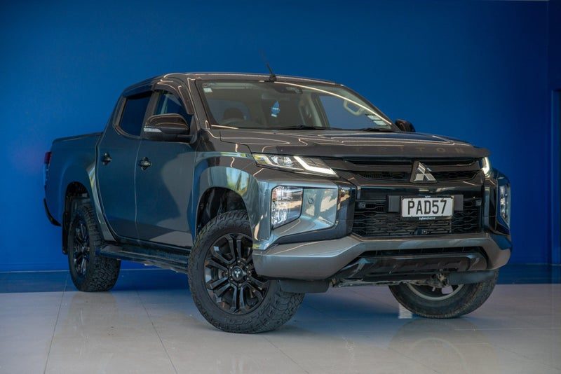 2022 Mitsubishi Triton DC GLSB 4WD 6AT 2.4D