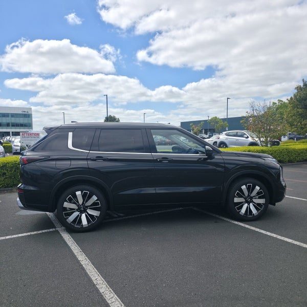 2026 Mitsubishi Outlander VRX 2.5P/CVT, photo 2