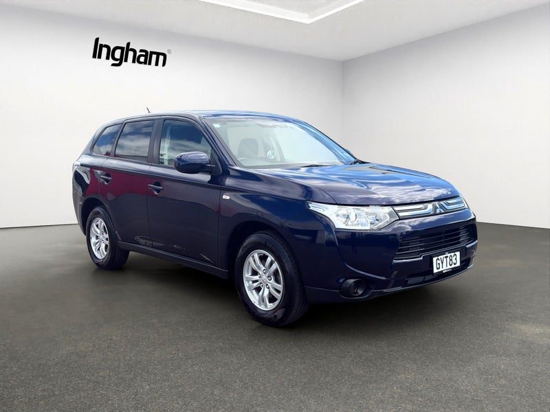 2013 Mitsubishi Outlander LS 5 Seater