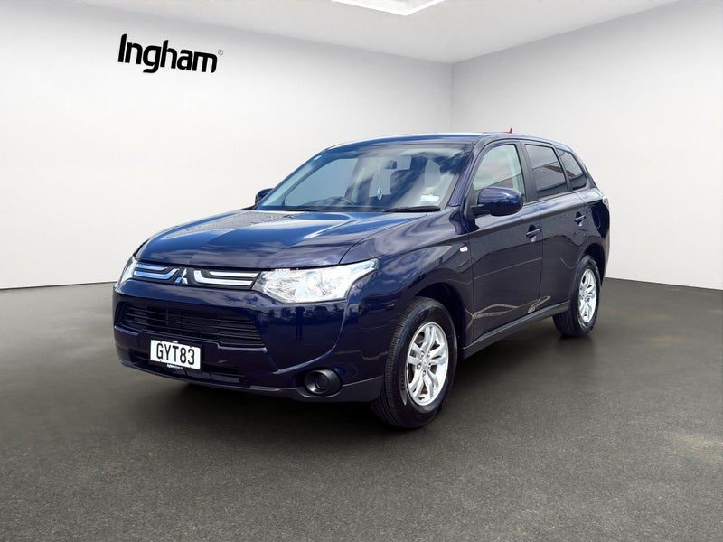 2013 Mitsubishi Outlander LS 5 Seater, photo 3