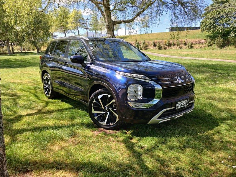 2024 Mitsubishi Outlander XLS 2.5P/4WD/CVT