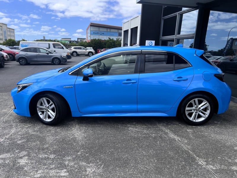 2018 Toyota Corolla Sport G Hybrid, photo 3