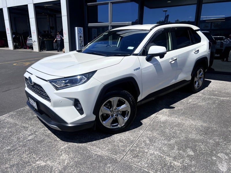2020 Toyota RAV4 Hybrid G with leather, photo 2