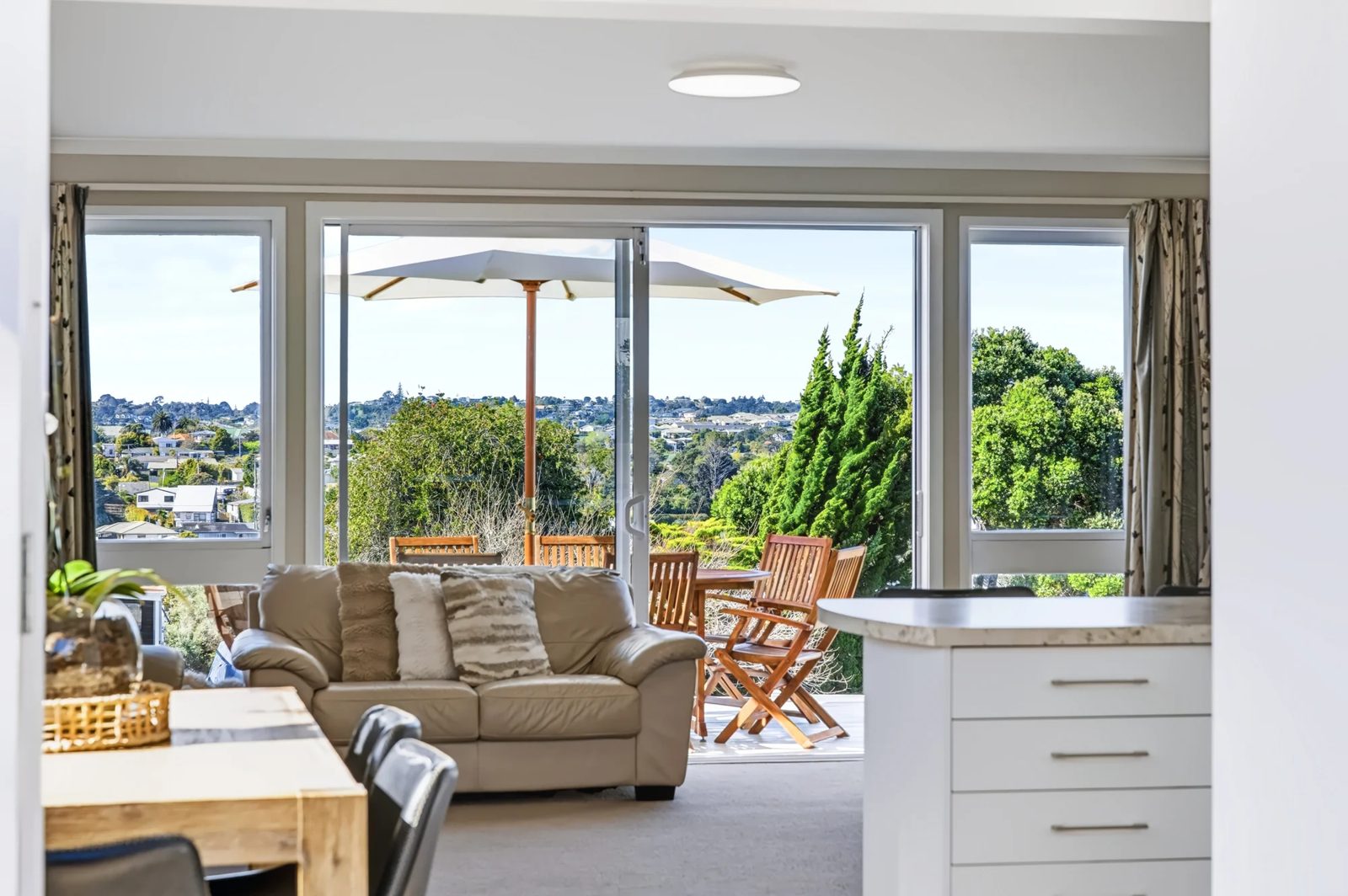 12 Rakino Avenue, Manly, photo 3