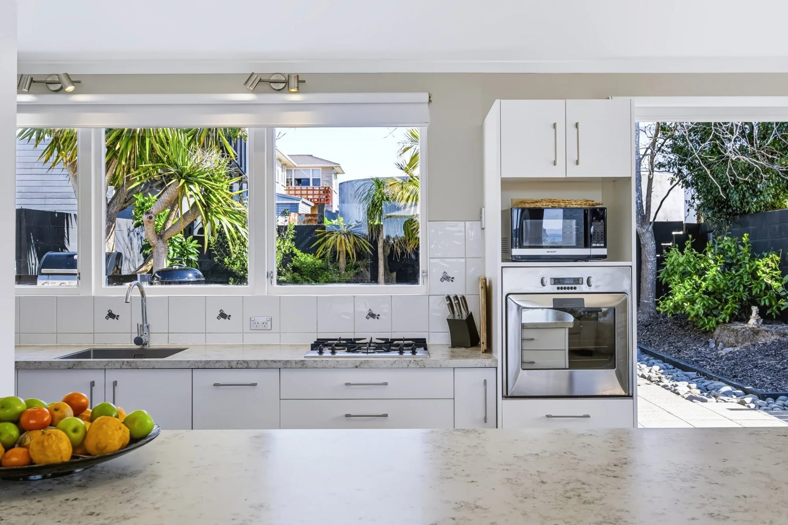 12 Rakino Avenue, Manly, photo 8