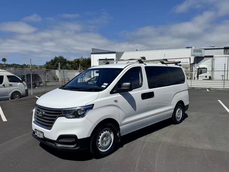 2021 Hyundai iLoad Crdi NZ NEW ONE OWNER, photo 2