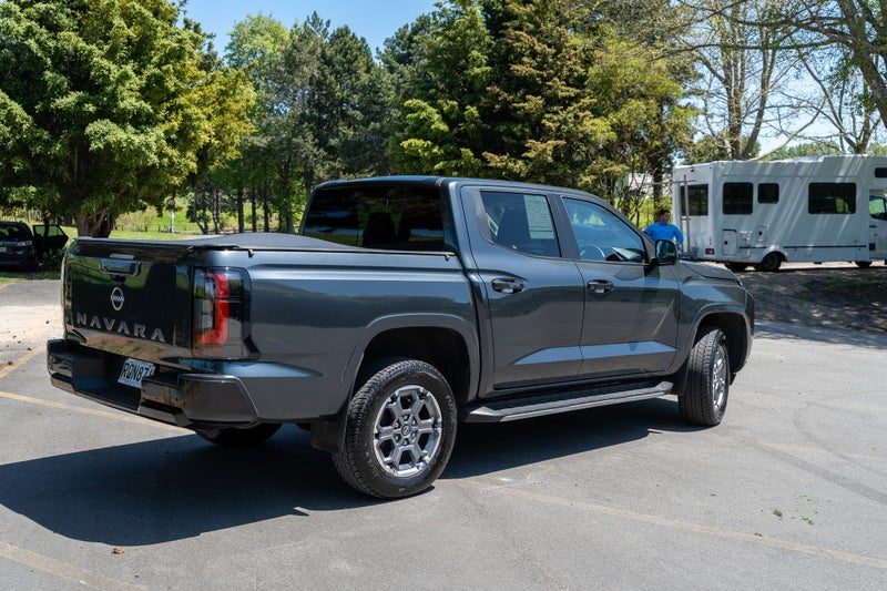 2026 Nissan Navara ST-X 4WD, photo 2