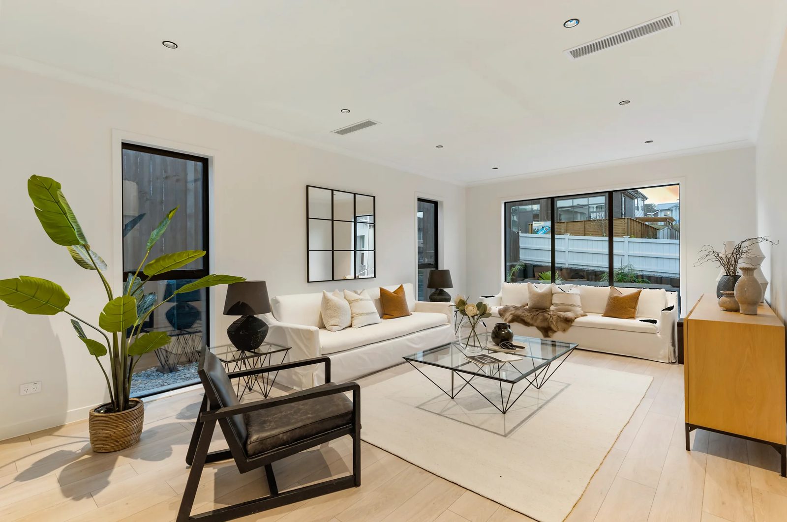 6 Luff Place, Long Bay, photo 2