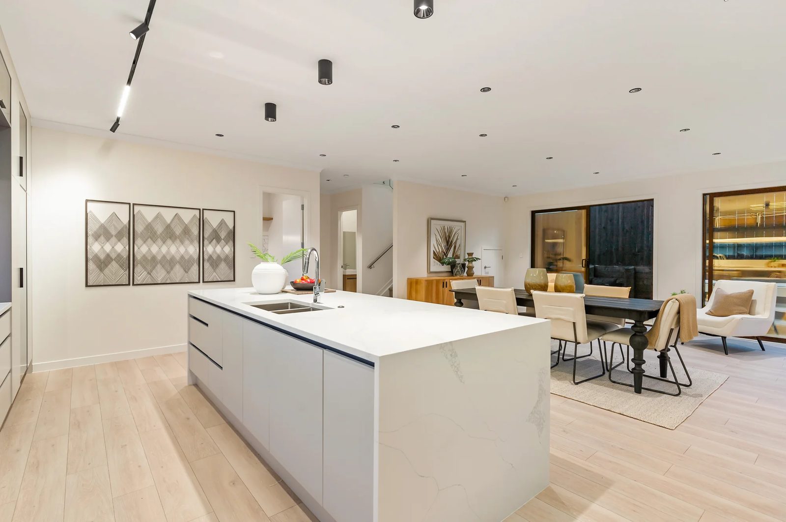 6 Luff Place, Long Bay, photo 13