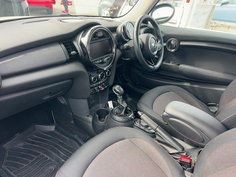 2015 MINI Cooper NEW SHAPE, photo 3