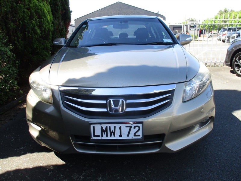 2011 Honda Accord V6L, photo 2