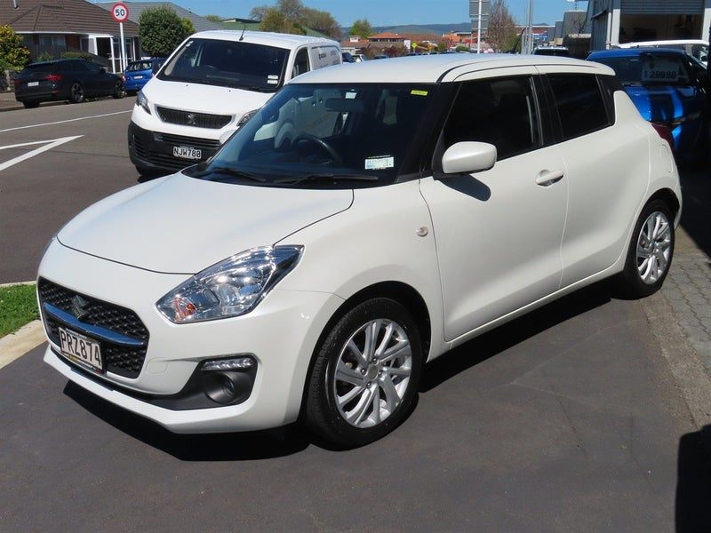 2023 Suzuki Swift GL AUTO, photo 2